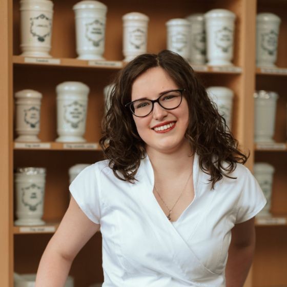 Dr. Vikt&oacute;ria Mesk&oacute; - PharmD